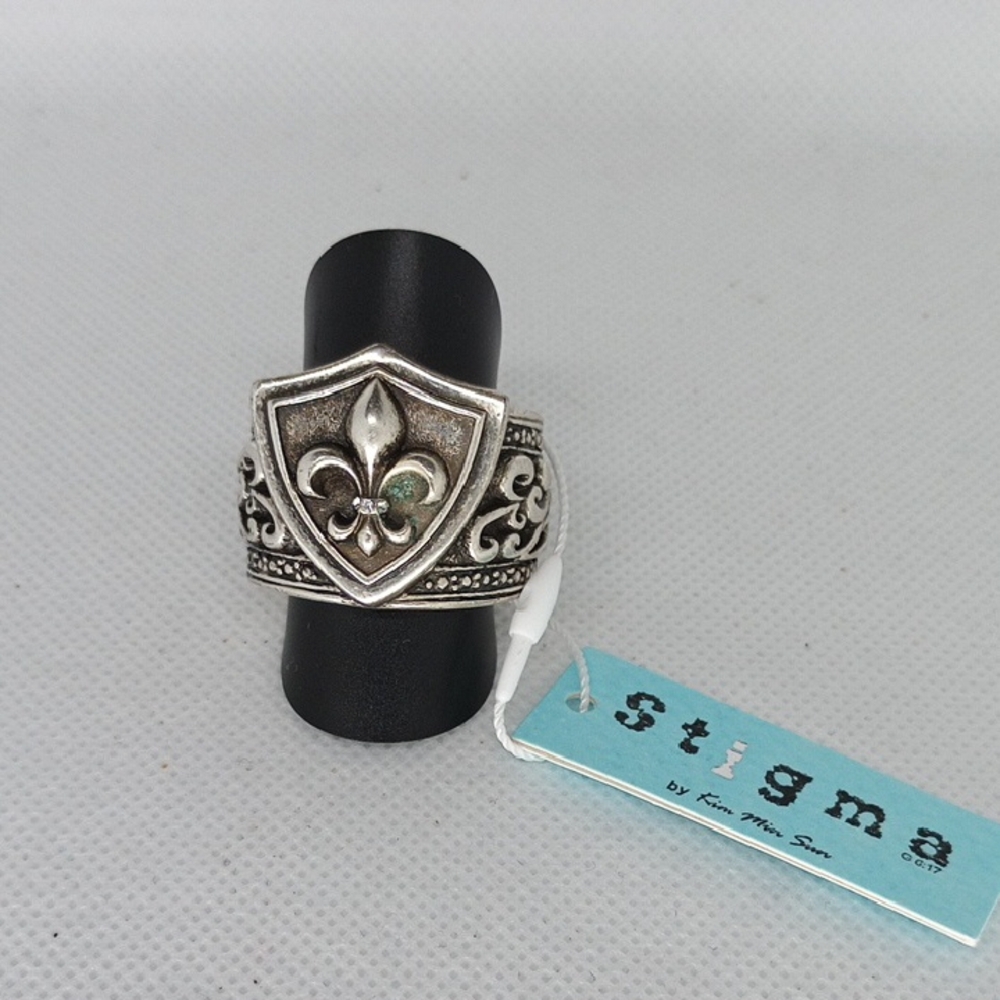 Fleur-de-lis Stigma Silver Vintage Men Ring Size 10